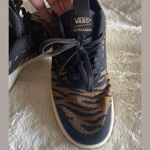 Vans ultra range canvas